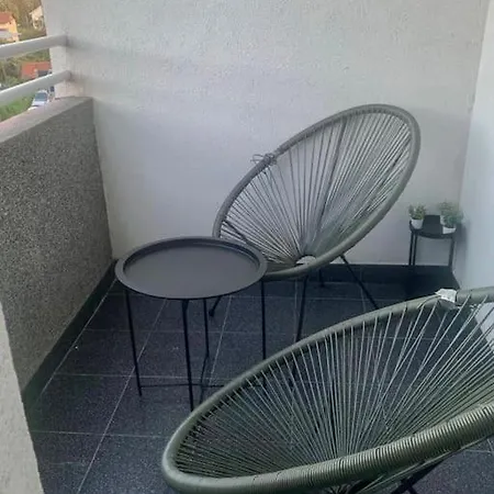 Aura - Lovely With Garage Parking Апартаменты