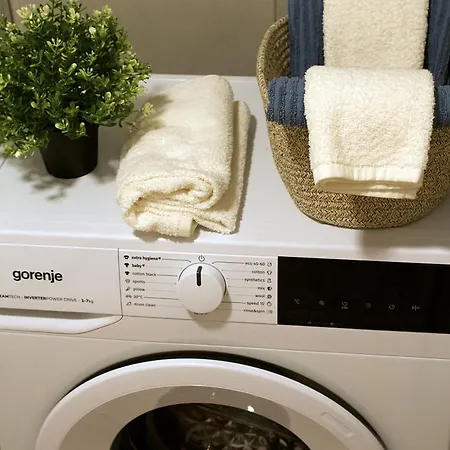 Aura - Lovely With Garage Parking * Белград