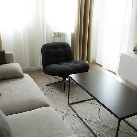 Apartment Aura - Lovely With Garage Parking *